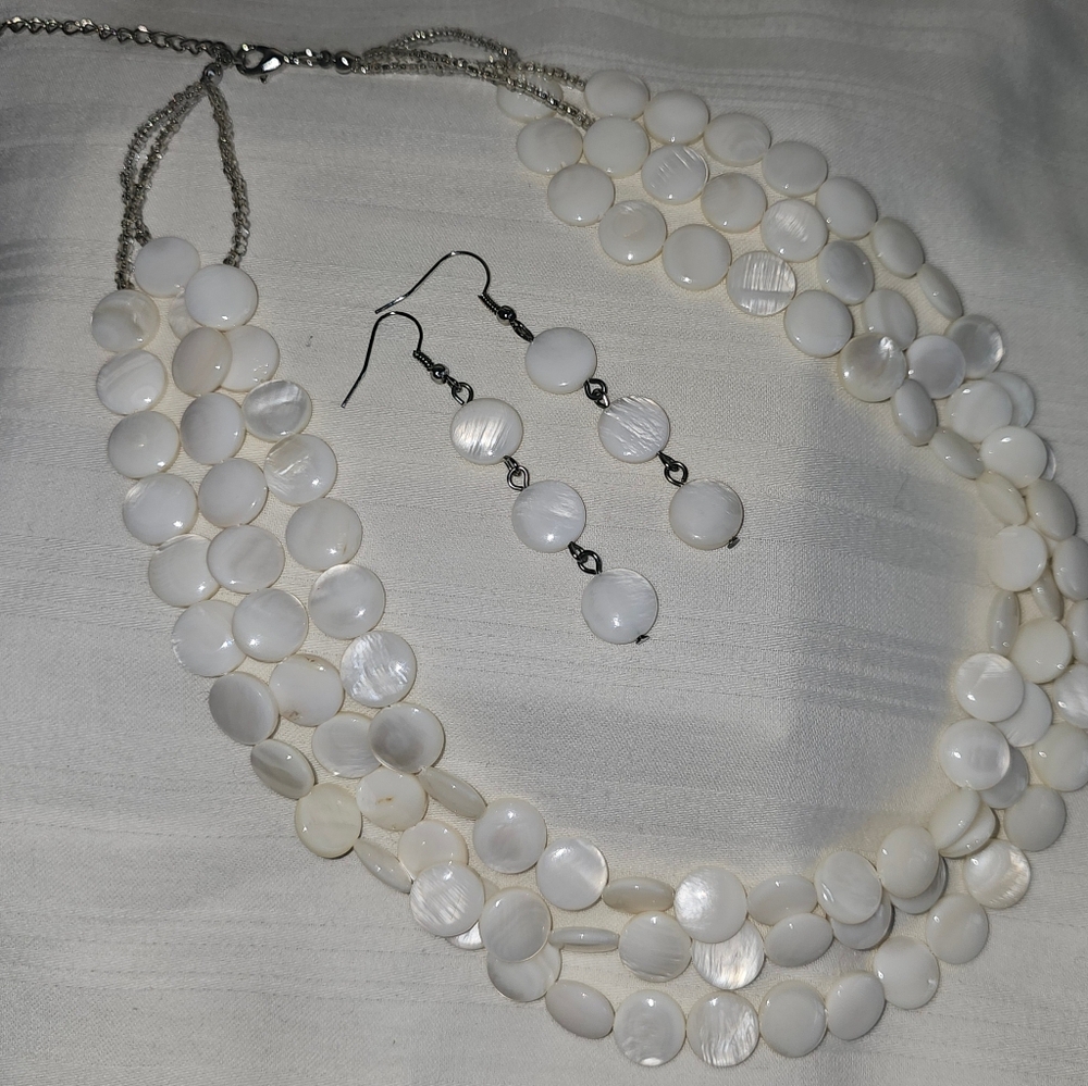 Pearlescent 9-12" Necklace & 2.5" drop Earrings